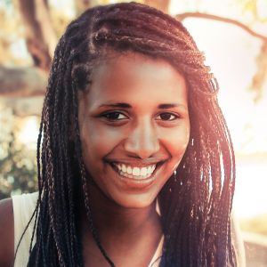 Amara Okafor, 博主 & 小型发布者 · 5 个站